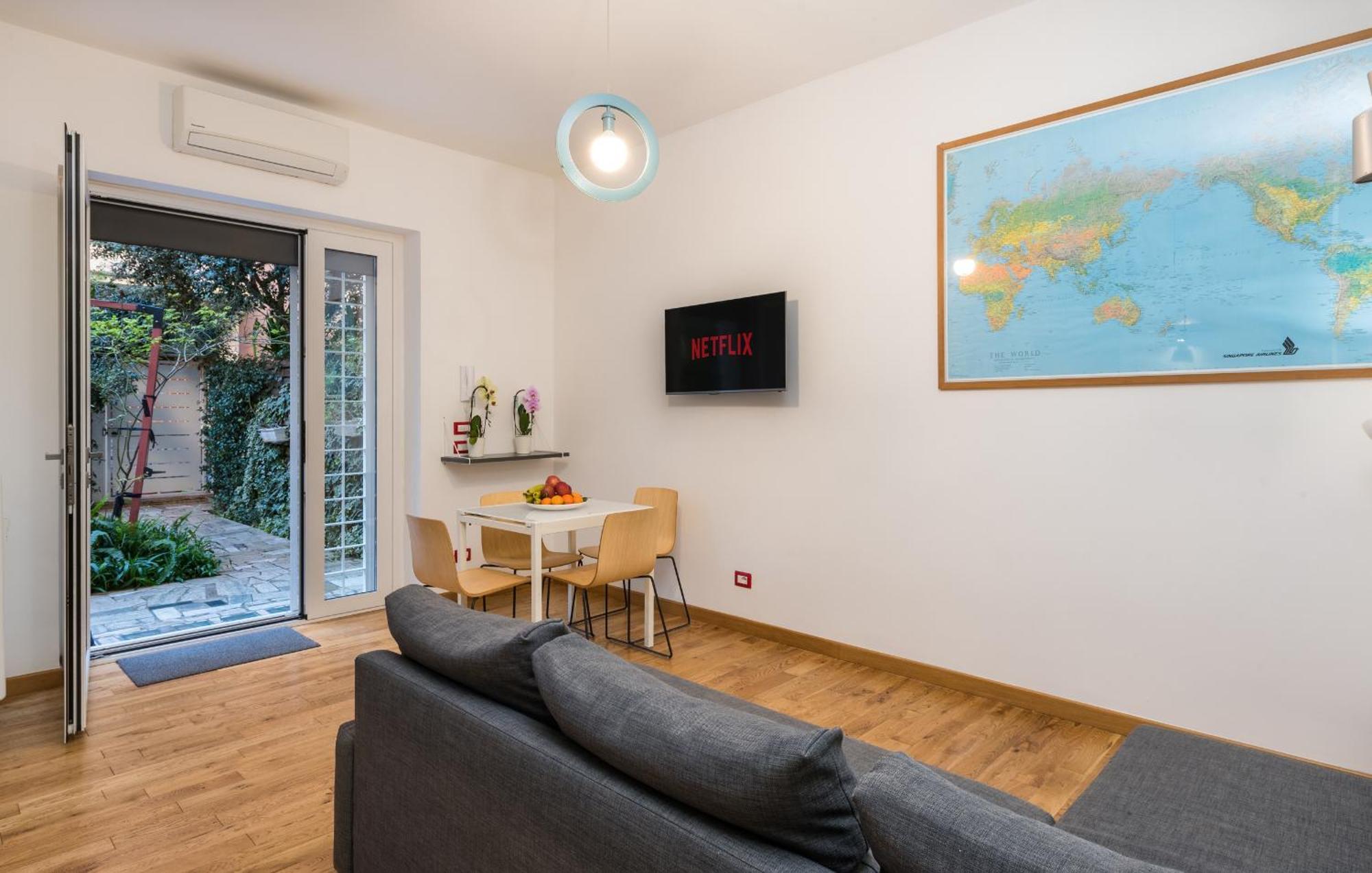 Vaticano 15 Min - Flat Con Giardino, Wi-fi & Netflix